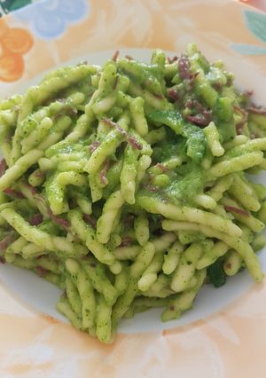 Foto di Trofie crema di zucchine e bresaola