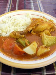 Una foto de Pepian (res, pollo, marrano o gallina)