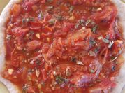 A picture of spring onion tomato