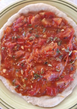 A picture of Easy Skillet Pizza.