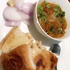 A picture of Pav bhaji.