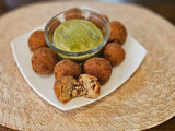 Croquetas de tocino y bechamel