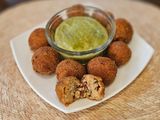 Croquetas de tocino y bechamel