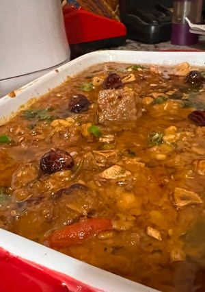 A picture of Daal Gosht (beef with lentils).