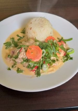 Una foto de Pollo a la crema