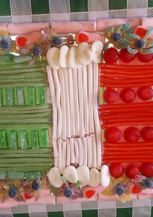 Una foto de Tarta de chuches bandera de Italia