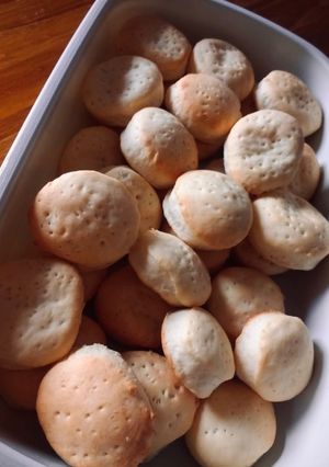 Una foto de Bizcochitos tres ingredientes