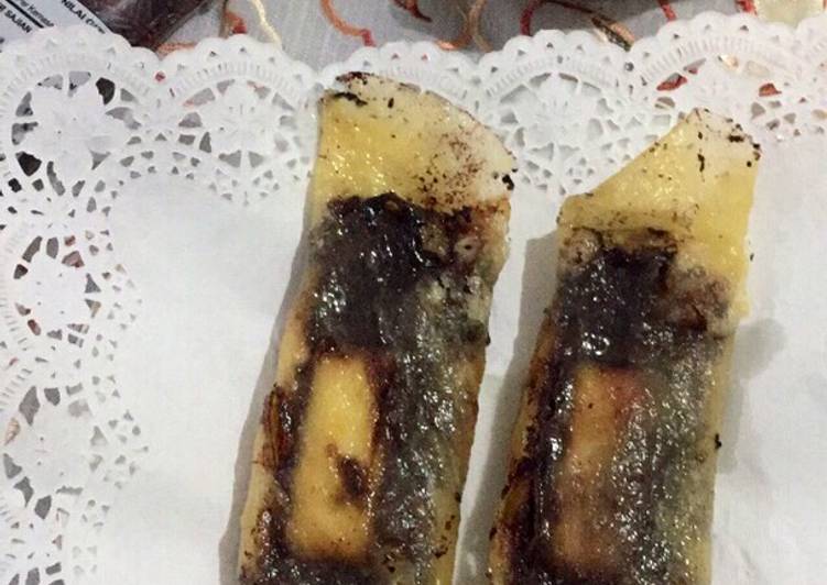 Lumpia pisang coklat keju