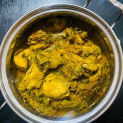 A picture of Methi Chicken (Chicken in fenugreek gravy).