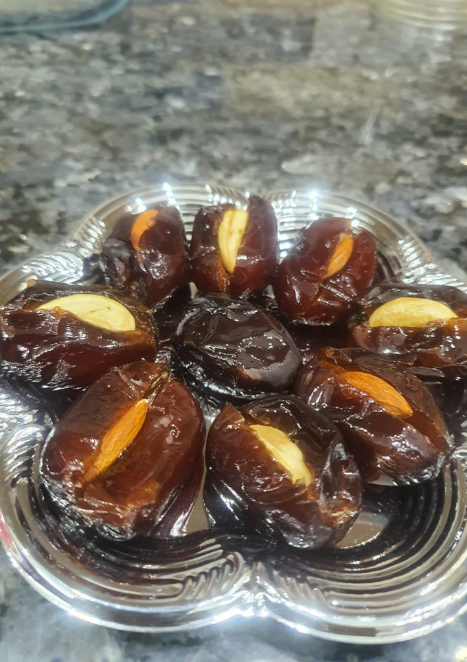 A picture of Dates toffee.