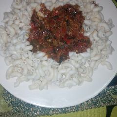 A picture of Macaroni with dry fish sauce.