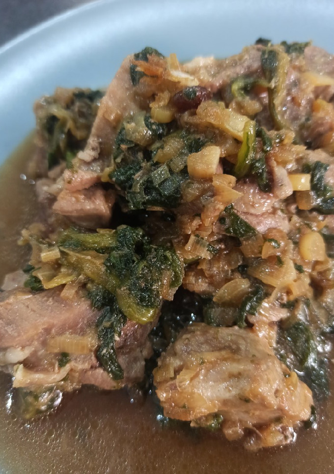 Una foto de Tacos de pavo con acelgas y salsa de soja 🍛