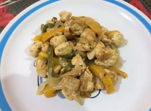 Una foto de Pollo al laurel