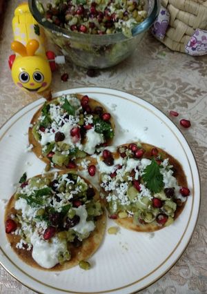 A picture of Healthy khakhra chaat.
