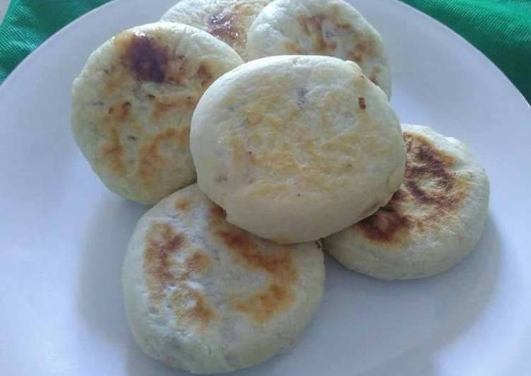 Bagaimana Menyiapkan Pizza Pancake, Lezat