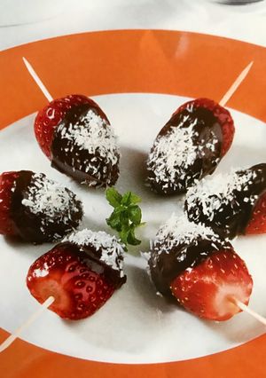 Foto principal de Fresas al chocolate con coco rallado