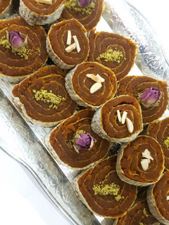 عکسی از دستور حلوا رولی