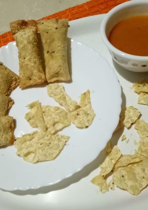 A picture of Crunchy Papad Roll.