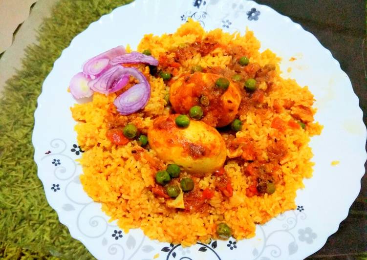 My Grandma Love This Egg curry with green pea