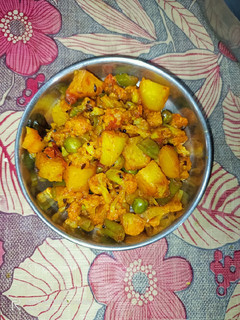 ફુલાવર નું શાક (Cauliflower Shak Recipe In Gujarati) રેસીપી મુખ્ય ફોટો