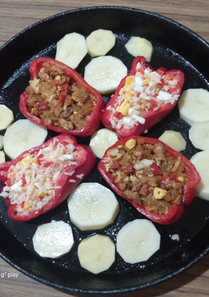 Una foto de Morrones con dos rellenos