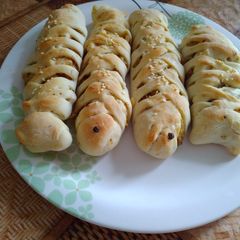 Chicken fish bread A picture of Chicken fish bread.
