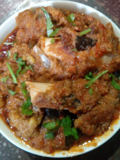 செட்டிநாட்டு மட்டன் கிரேவி (Chettinadu mutton gravy recipe in tamil) செய்முறை முக்கிய புகைப்படம்