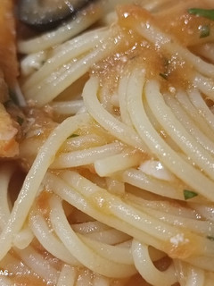 Una foto de Spaghettini con cigalas, langostinos y tomate