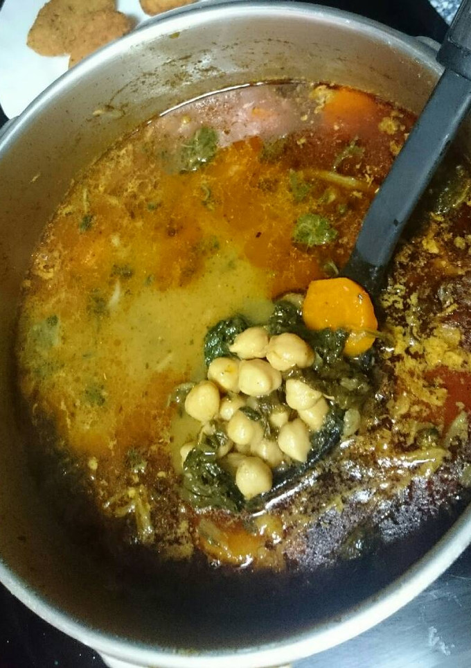 Una foto de Garbanzos con bacalao🍜
