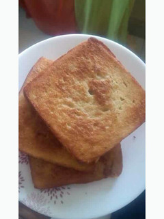 A picture of Egg toast.