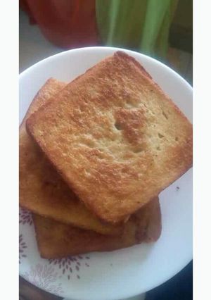 A picture of Egg toast.
