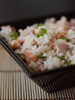Una foto de Arroz tres delicias