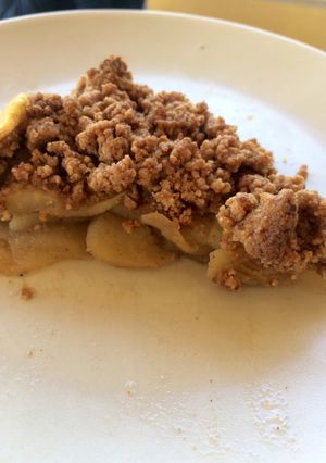 Una foto de Tarta de Manzana tipo crumble