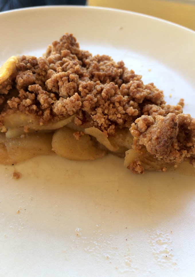 Una foto de Tarta de Manzana tipo crumble