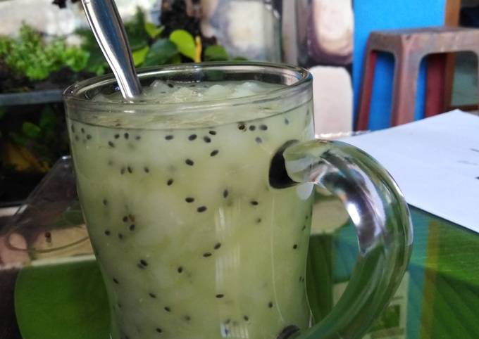 Es kopyor nutrijel kelapa muda🍹