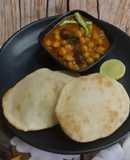Chole-bhature
