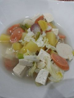 Foto resep Sup Tahu tinggi protein (sosis, bakso ikan, sawi, kentang)