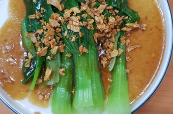 Resep Baby pakcoy tumis saos tiram dan crunchy garlic Enak Terbaru