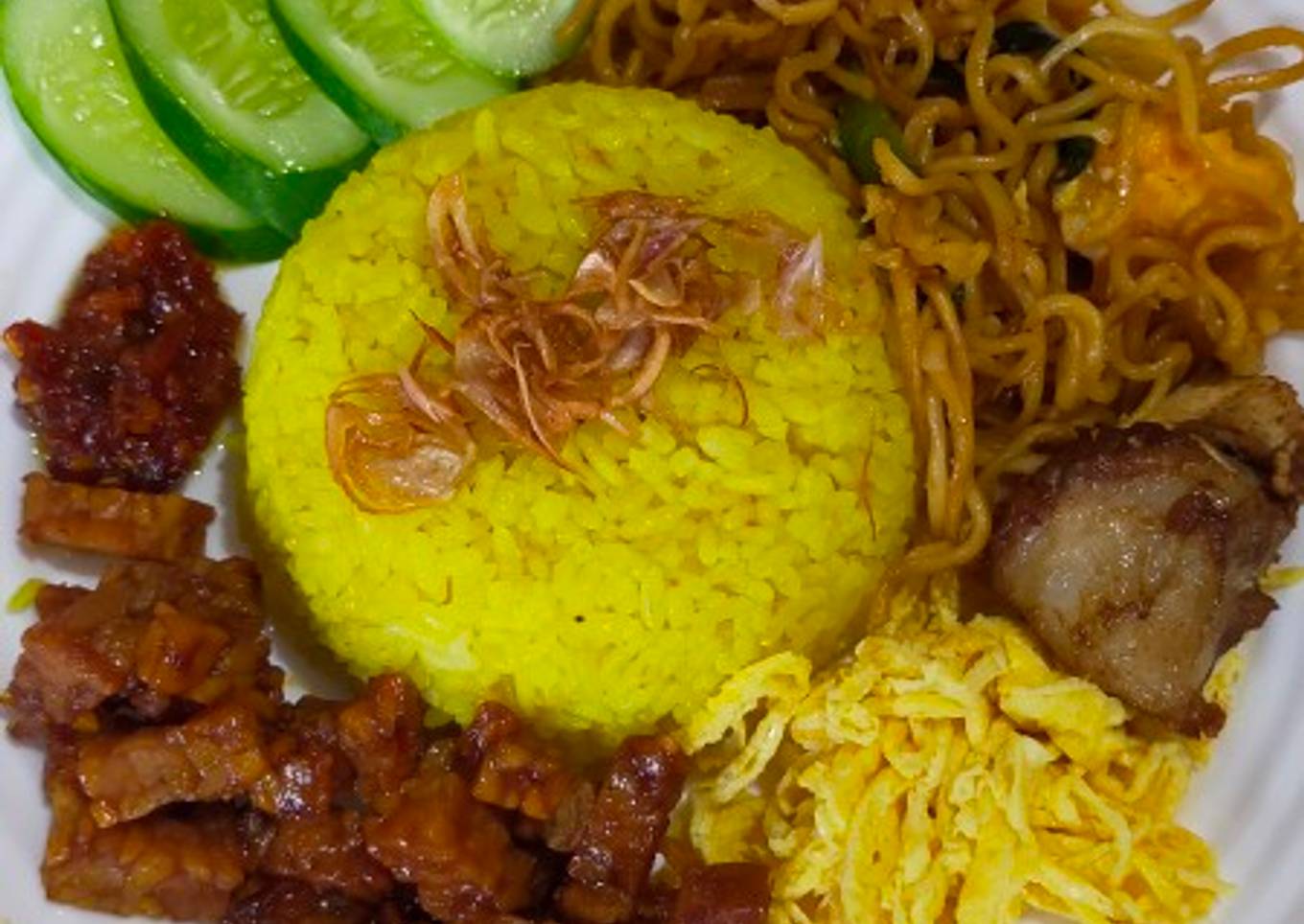 Nasi Kuning Magic Com ala SHEI