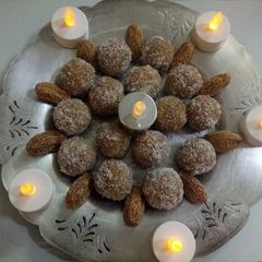A picture of Chhuara laddu (dry dates laddu).