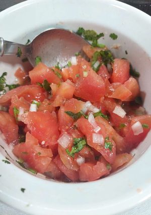 Una foto de Pebre chileno