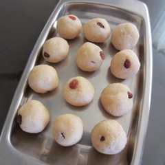 Rava Laddu রেসিপির প্রধান ছবি