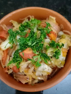 A picture of Cabbage sabzi.