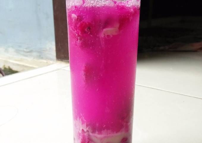 Es soda buah naga foto resep utama