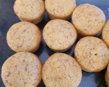 Easy Serving Recipe Mandarin  Almond cake Practical Delicious