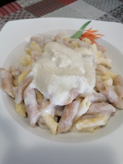 Una foto de 194. Macarrones con salsa de coliflor y gorgonzola