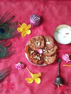 માલપુઆ (Malpua Recipe In Gujarati) રેસીપી મુખ્ય ફોટો