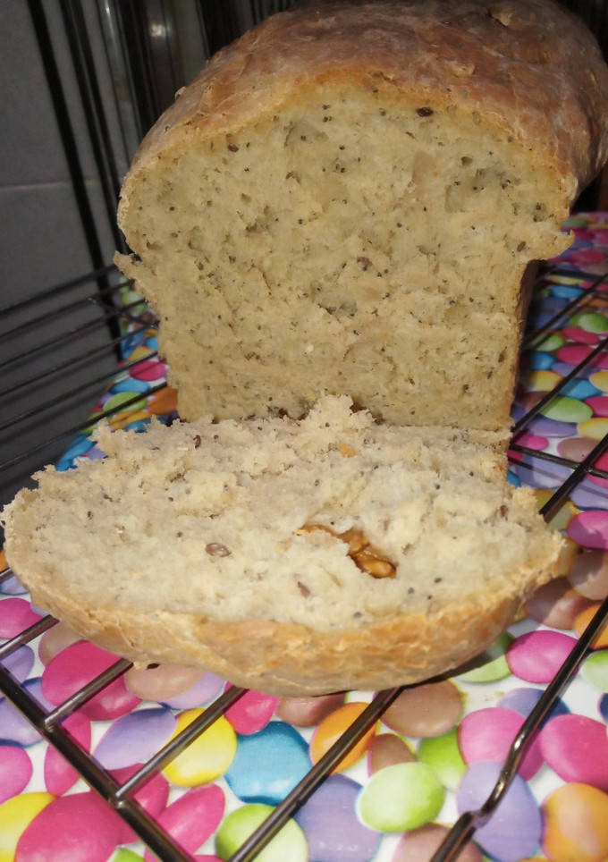 Una foto de Pan blando pipas y nueces