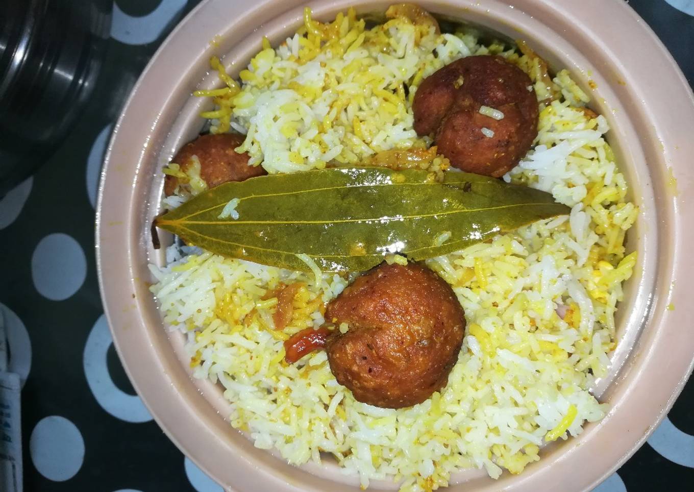 Quasi meatball biryani