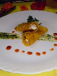 मूंग दाल चीला (moong dal cheela recipe in Hindi) रेसिपी मुख्य फोटो